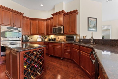 Villa ou maison à vendre à Tampa, Floride: 4 chambres, 344.85 m2 № 1657891 - photo 11