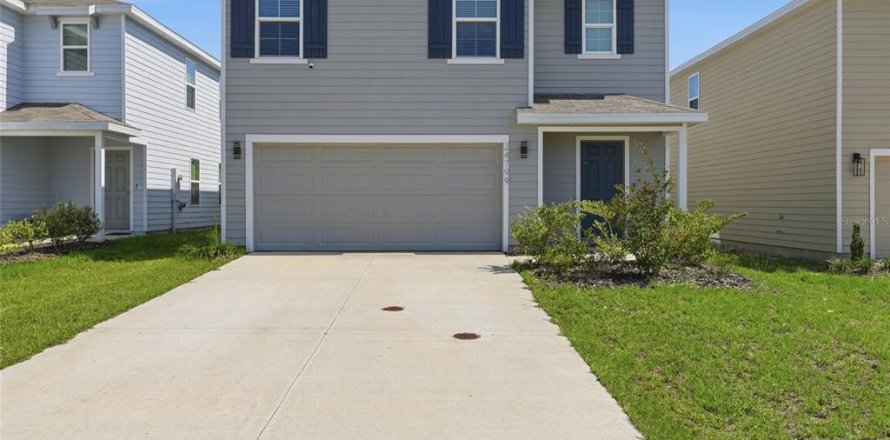 House in Newberry, Florida 5 bedrooms, 220.18 sq.m. № 2148481