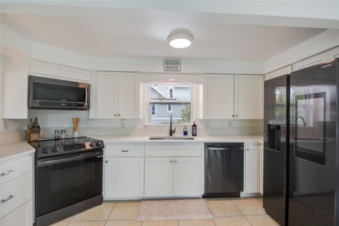 Condominio en venta en Holmes Beach, Florida, 2 dormitorios, 90.67 m2 № 1624695 - foto 4