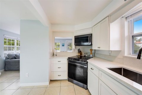 Condominio en venta en Holmes Beach, Florida, 2 dormitorios, 90.67 m2 № 1624695 - foto 5