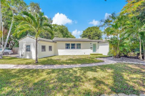 Villa ou maison à Miami Shores, Floride 3 chambres, 96.71 m2 № 2243072