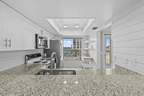 Condo in Clearwater, Florida, 2 bedrooms  № 1768111 - photo 11