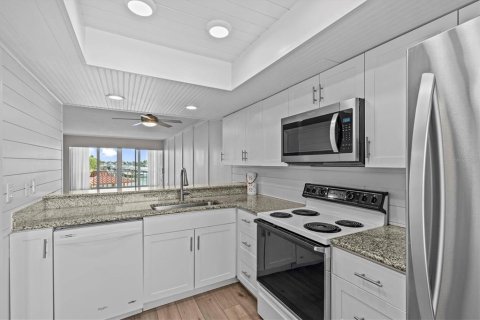 Condo in Clearwater, Florida, 2 bedrooms  № 1768111 - photo 10