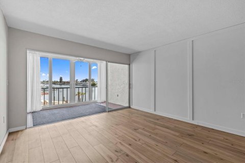 Condo in Clearwater, Florida, 2 bedrooms  № 1768111 - photo 19