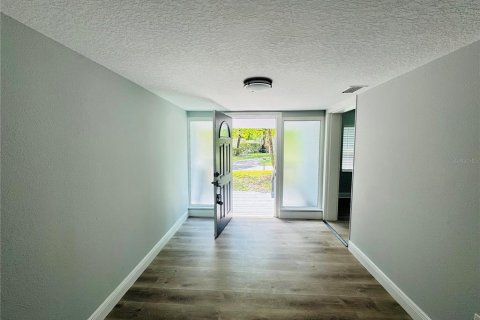 House in Sanford, Florida 4 bedrooms, 164.72 sq.m. № 1689955 - photo 4