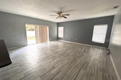 Casa en alquiler en Kissimmee, Florida, 4 dormitorios, 264.49 m2 № 2109412 - foto 20