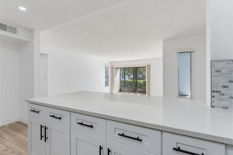 Copropriété à vendre à Tarpon Springs, Floride: 2 chambres, 89.56 m2 № 2222253 - photo 8