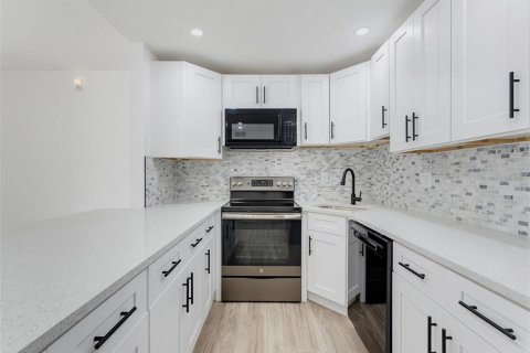 Copropriété à vendre à Tarpon Springs, Floride: 2 chambres, 89.56 m2 № 2222253 - photo 5