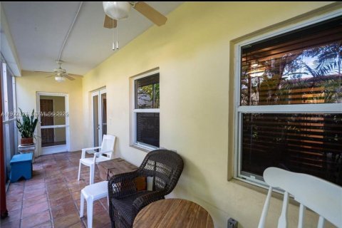 Condo in Miami Shores, Florida, 2 bedrooms № 2153682 - photo 26