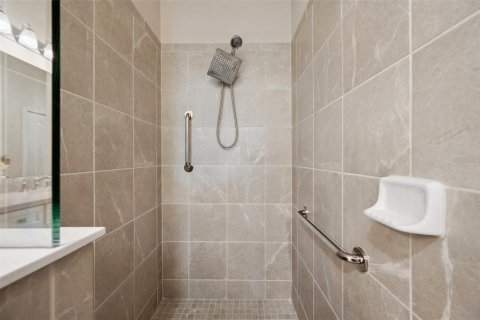 Купить виллу или дом в Брейдентон, Флорида 7 комнат, 150.22м2, № 1745117 - фото 28