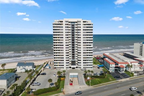 Condo in Daytona Beach, Florida, 2 bedrooms  № 2277442