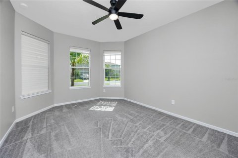 House in Land O' Lakes, Florida 3 bedrooms, 209.87 sq.m. № 1886387 - photo 9