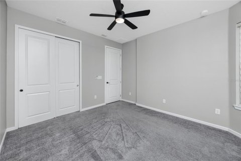 House in Land O' Lakes, Florida 3 bedrooms, 209.87 sq.m. № 1886387 - photo 10