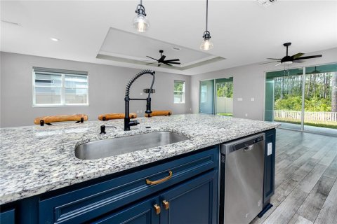House in Land O' Lakes, Florida 3 bedrooms, 209.87 sq.m. № 1886387 - photo 28