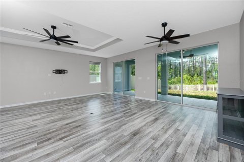House in Land O' Lakes, Florida 3 bedrooms, 209.87 sq.m. № 1886387 - photo 30
