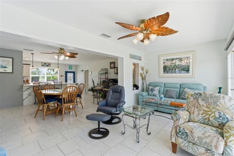 Casa en venta en Punta Gorda, Florida, 3 dormitorios, 145.58 m2 № 2212959 - foto 9