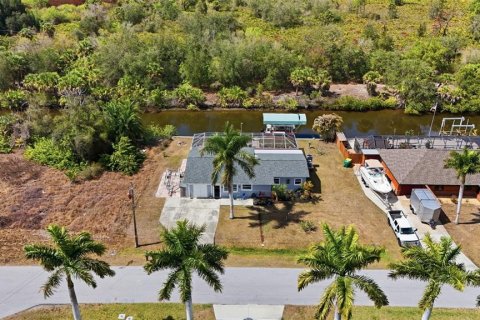 Casa en venta en Punta Gorda, Florida, 3 dormitorios, 145.58 m2 № 2212959 - foto 6