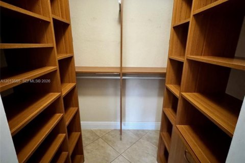 Copropriété à louer à Fort Lauderdale, Floride: 2 chambres, 67.35 m2 № 2076486 - photo 5