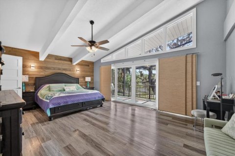 House in Riverview, Florida 3 bedrooms, 303.7 sq.m. № 2157327 - photo 11