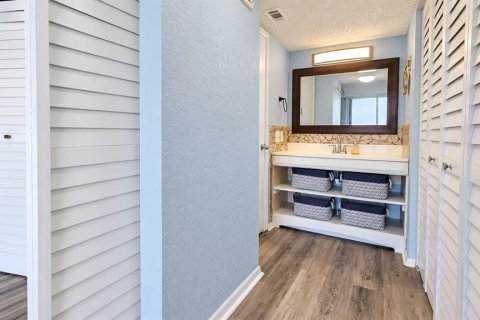 Condominio en alquiler en Clearwater, Florida, 3 dormitorios, 98.94 m2 № 2425992 - foto 10