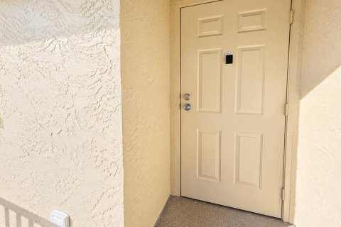 Condominio en alquiler en Clearwater, Florida, 3 dormitorios, 98.94 m2 № 2425992 - foto 3