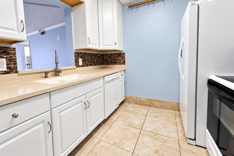 Condominio en alquiler en Clearwater, Florida, 3 dormitorios, 98.94 m2 № 2425992 - foto 17
