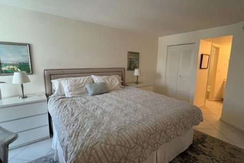 Condo in Riviera Beach, Florida, 2 bedrooms  № 2247090 - photo 20