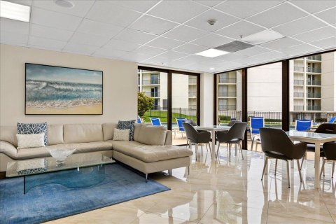 Condo in Riviera Beach, Florida, 2 bedrooms  № 2247090 - photo 5