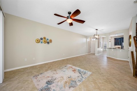 Townhouse in Palm Harbor, Florida 4 bedrooms, 238.76 sq.m. № 1650491 - photo 23