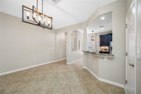 Townhouse in Palm Harbor, Florida 4 bedrooms, 238.76 sq.m. № 1650491 - photo 19