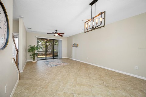 Townhouse in Palm Harbor, Florida 4 bedrooms, 238.76 sq.m. № 1650491 - photo 20