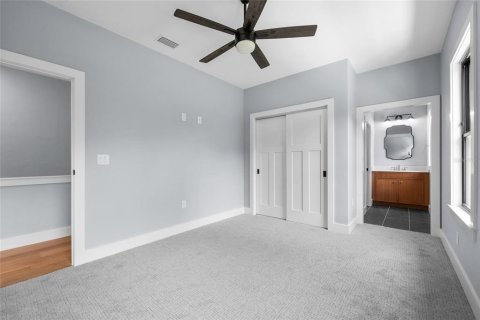 House in Newberry, Florida 4 bedrooms, 251.77 sq.m. № 1379521 - photo 26
