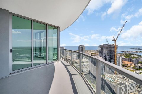 Condominio en venta en Saint Petersburg, Florida, 3 dormitorios, 246.93 m2 № 2229628 - foto 28
