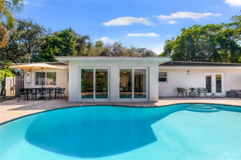 House in Hollywood, Florida 4 bedrooms, 180.97 sq.m. № 1731371 - photo 26