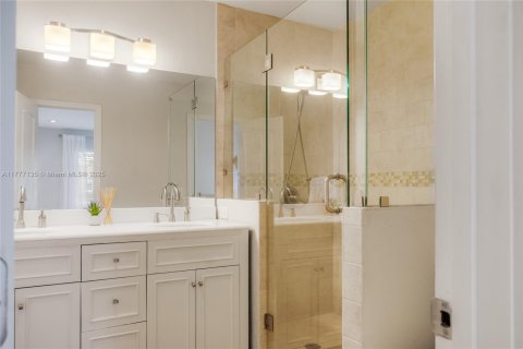 House in Hollywood, Florida 4 bedrooms, 180.97 sq.m. № 1731371 - photo 12