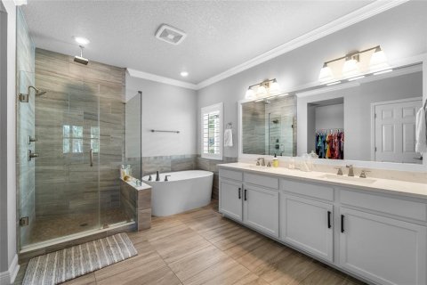House in Tampa, Florida 4 bedrooms, 270.16 sq.m. № 1831378 - photo 30