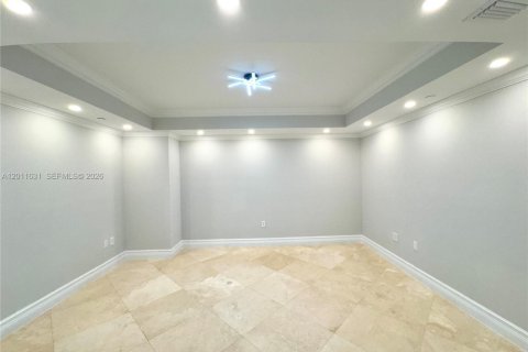 Copropriété à louer à Aventura, Floride: 2 chambres, 275.92 m2 № 2075301 - photo 10
