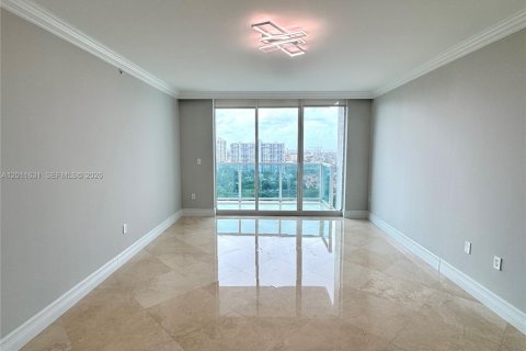 Copropriété à louer à Aventura, Floride: 2 chambres, 275.92 m2 № 2075301 - photo 13