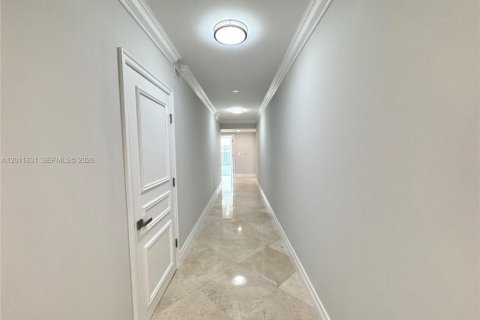 Copropriété à louer à Aventura, Floride: 2 chambres, 275.92 m2 № 2075301 - photo 12