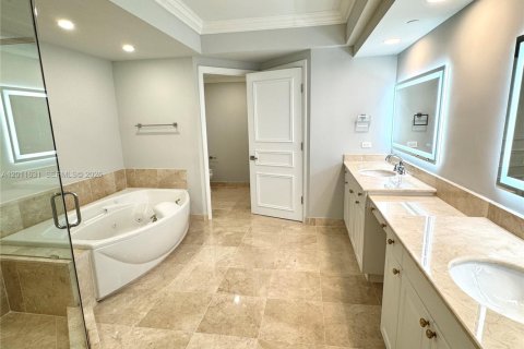 Copropriété à louer à Aventura, Floride: 2 chambres, 275.92 m2 № 2075301 - photo 14