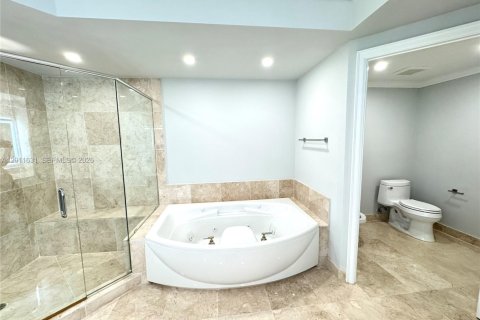Copropriété à louer à Aventura, Floride: 2 chambres, 275.92 m2 № 2075301 - photo 17