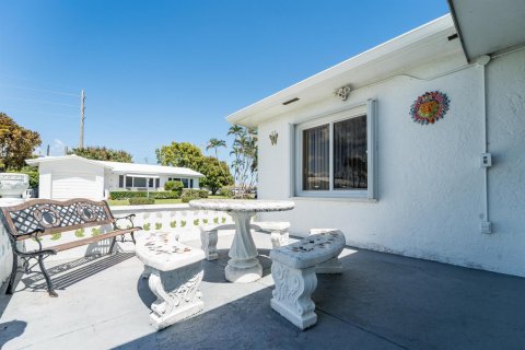 Villa ou maison à vendre à Boynton Beach, Floride: 2 chambres, 146.97 m2 № 2421276 - photo 24