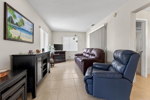 Villa ou maison à vendre à Boynton Beach, Floride: 2 chambres, 146.97 m2 № 2421276 - photo 11