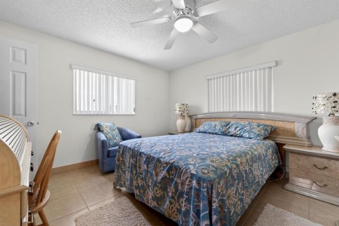 Villa ou maison à vendre à Boynton Beach, Floride: 2 chambres, 146.97 m2 № 2421276 - photo 16