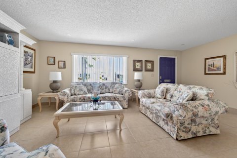 Villa ou maison à vendre à Boynton Beach, Floride: 2 chambres, 146.97 m2 № 2421276 - photo 5