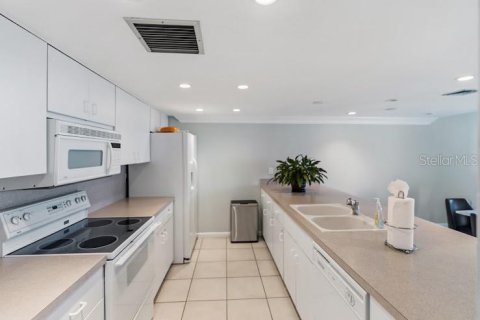 Copropriété à vendre à Longboat Key, Floride: 2 chambres, 94.95 m2 № 2396726 - photo 13