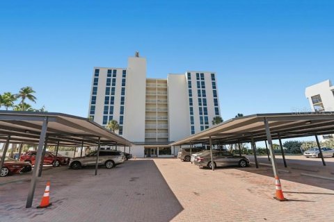Copropriété à vendre à Longboat Key, Floride: 2 chambres, 94.95 m2 № 2396726 - photo 2