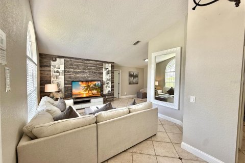 Villa ou maison à louer à Davenport, Floride: 3 chambres, 149.76 m2 № 2404903 - photo 8