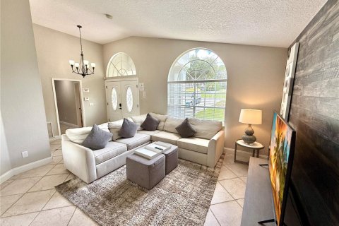 Villa ou maison à louer à Davenport, Floride: 3 chambres, 149.76 m2 № 2404903 - photo 4