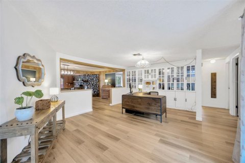 Casa en venta en Brandon, Florida, 3 dormitorios, 216.18 m2 № 1743322 - foto 21